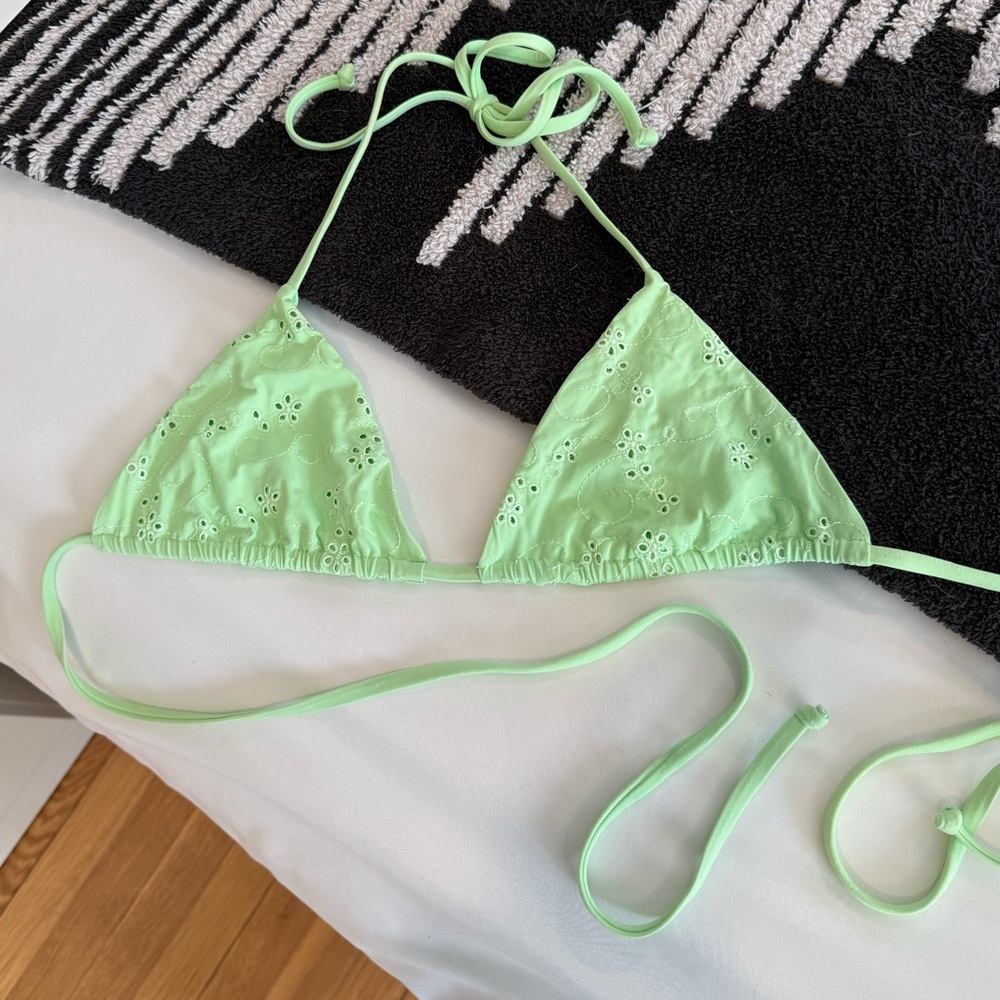 Frankie's Bikinis Light Bright Green Eyelet Triangle Bikini Top Delicate Floral